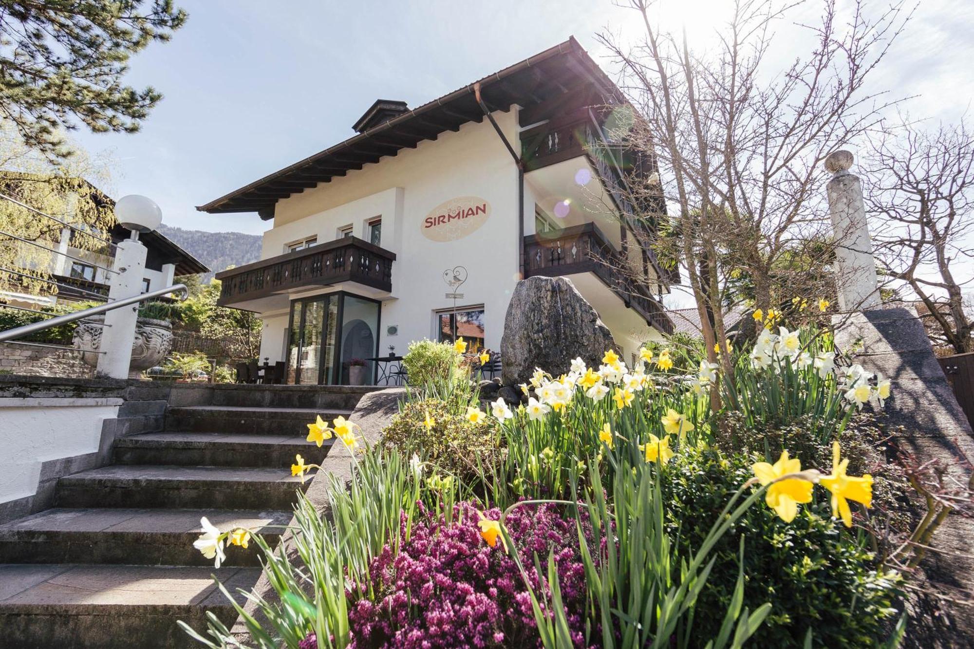 Garni Sirmian Hotel Merano Bagian luar foto